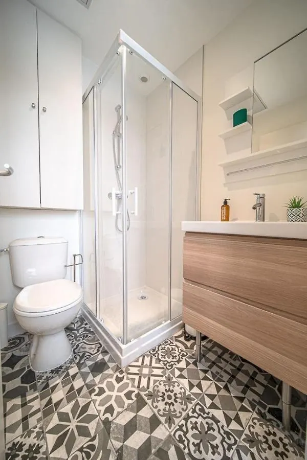 Apartment La Maison Gratte Ciel - Studio Chicago - Jardinn Villeurbanne France